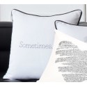 SOMETIMES - Coussin Uni 40x40 cm - coussin blanc Imprimé noir - liseré noir