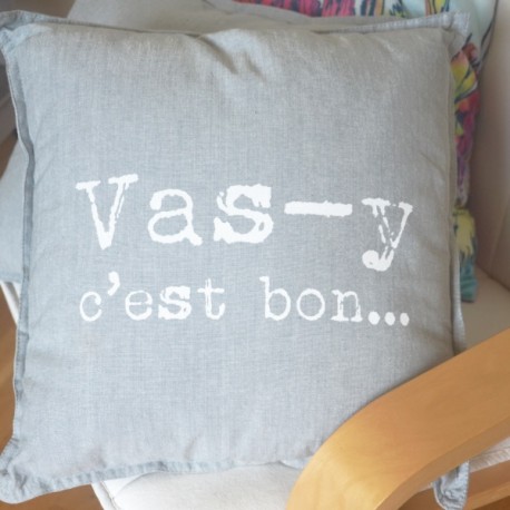 GOODIE - Coussin 40 x 40 cm Gris Coton Message Imprimé Blanc