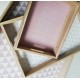 ROSEE - Plateau Bois - Motifs Triangles - Col. Blanc et Rose